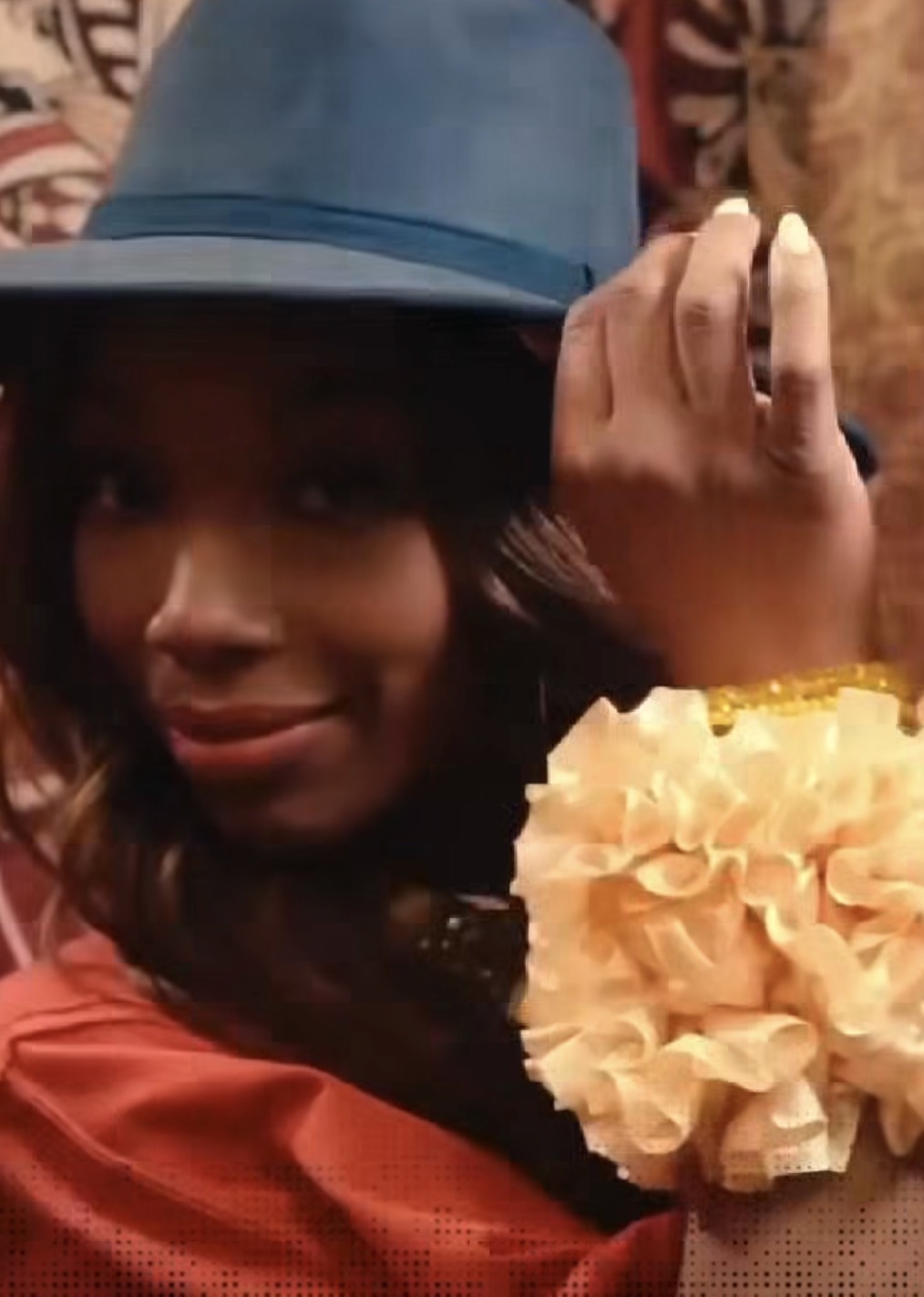 ‘Wait Is That Really Her?’: Brandy’s Sweet Fan Moment Takes a Wild Turn When He Insists She’s NOT the Real Brandy